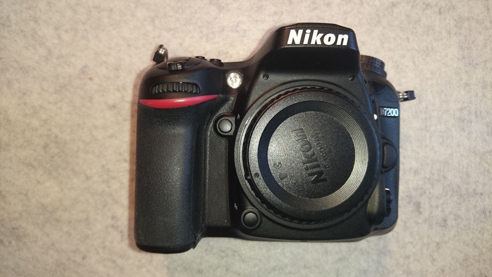 Nikon D7200 24.2 MP SLR-Digitalkamera - nur Gehäuse, mit Restgarantie