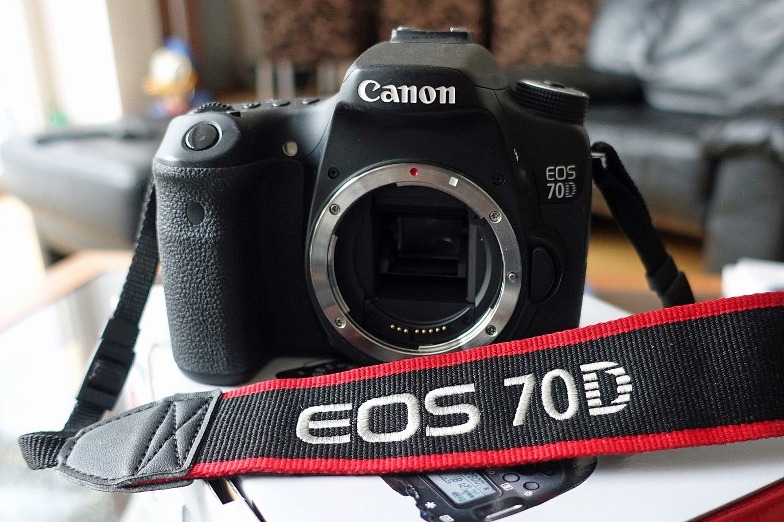 Canon EOS 70D 20.2 SLR-Digitalkamera (Nur Gehäuse) in OVP +++ Top-Zustand +++