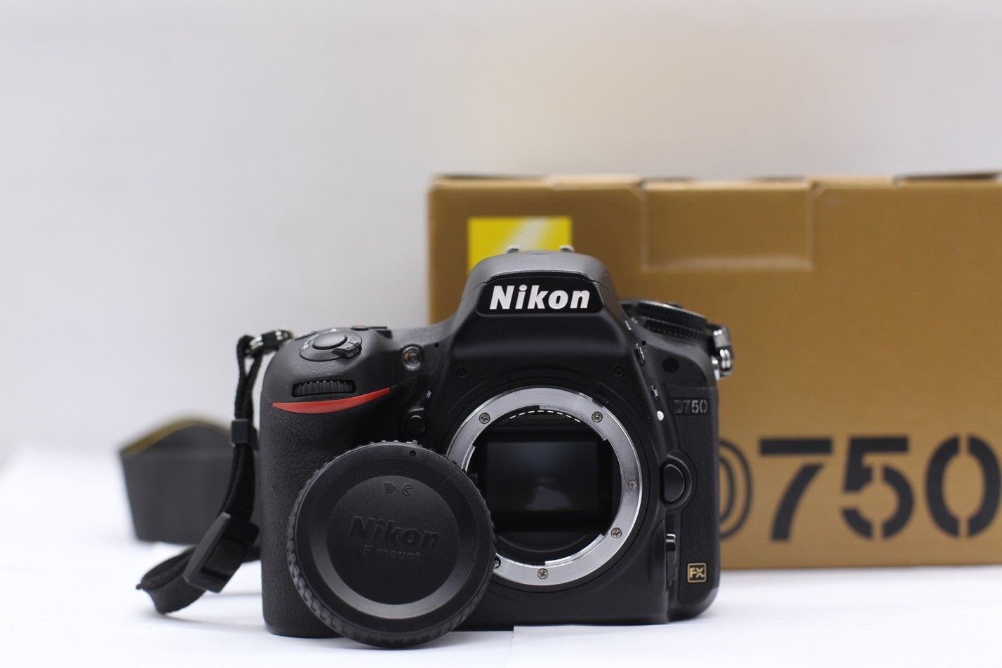 Nikon D750 Digitale Spiegelreflexkamera Body 24MP