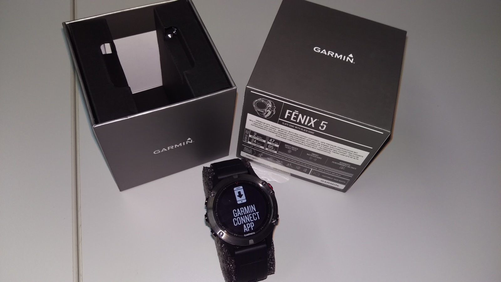 Garmin Fenix 5 GPS Smartwatch, schwarz, 47 mm