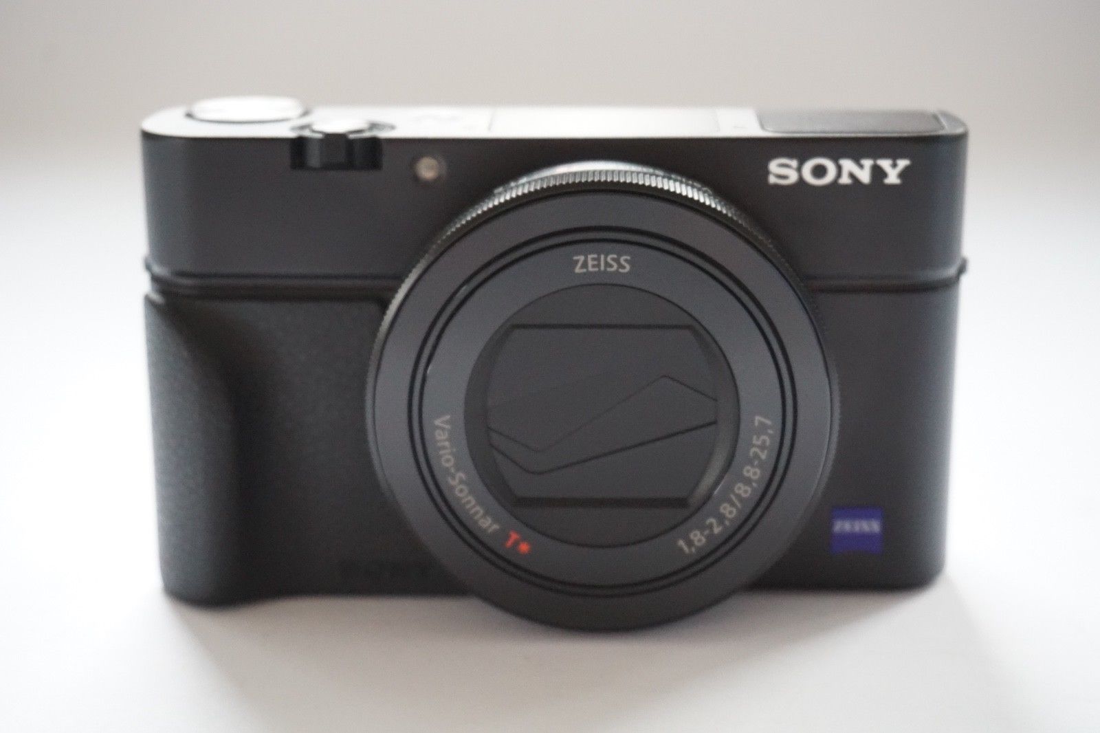 Sony Cyber-shot DSC-RX100M3 III 20.1 MP Digitalkamera - Schwarz
