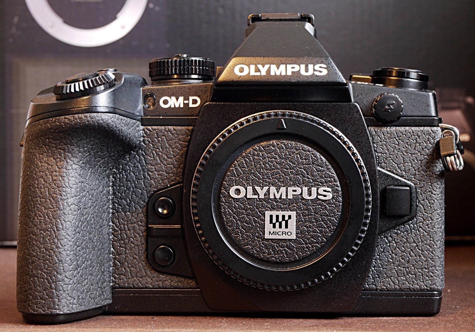 Olympus OM-D E-M1  Body/Gehäuse, schwarz, Topp Zustand, nur 6373 Auslösungen. 