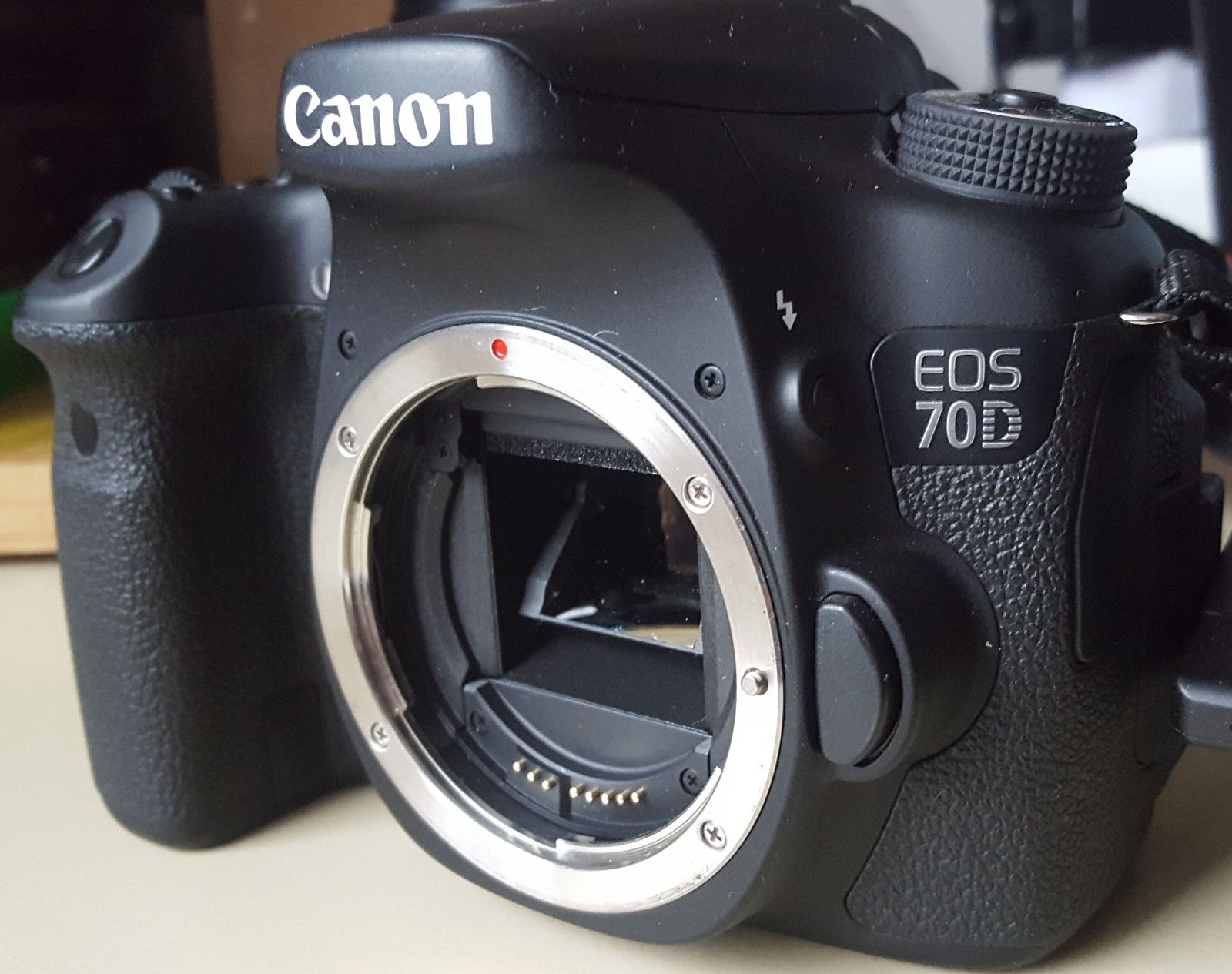 Canon EOS 70D 20.2 MP SLR-Digitalkamera - Body (Nur Gehäuse)
