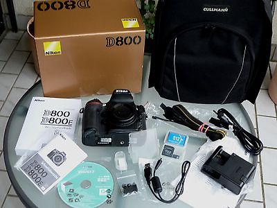Nikon D800 mit Zubehörpaket, OVP, Kameratasche, 2 Speicherkarten