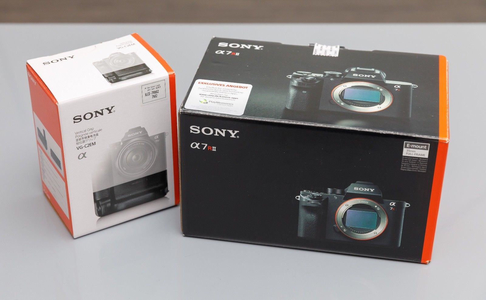Sony Alpha ILCE-7RM2 42.4MP Digitalkamera - mit Zubehörpaket