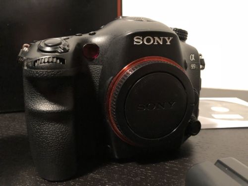 Sony Alpha SLT-A99V 24.3 MP SLR-Digitalkamera - Schwarz inkl. Griff