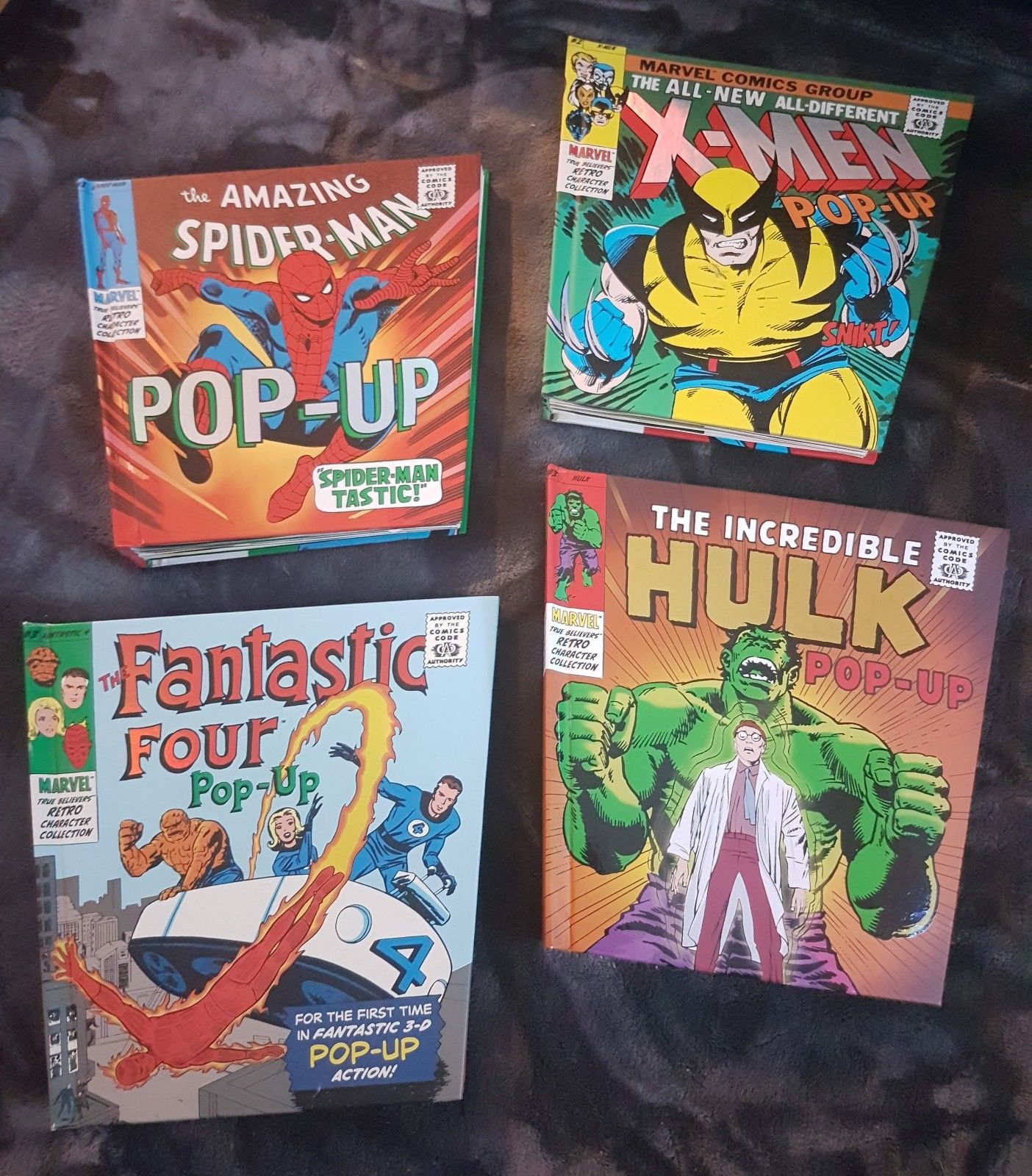 4x Marvel Pop-Up Bücher (Englisch), sehr guter Zustand!