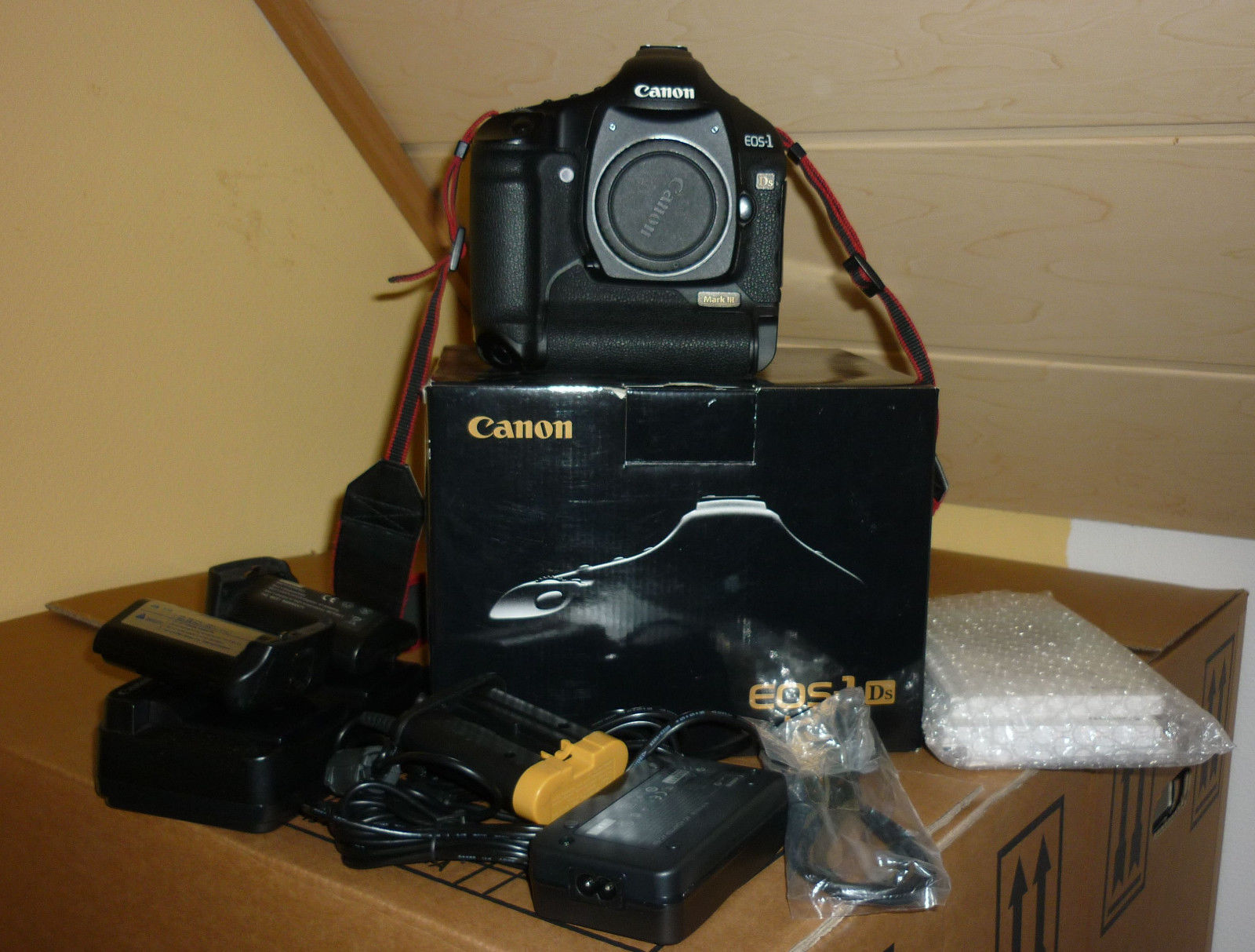 Canon EOS 1Ds Mark III 21.1MP Digitalkamera - fast wie neu, mit OVP, nur 2122 Au