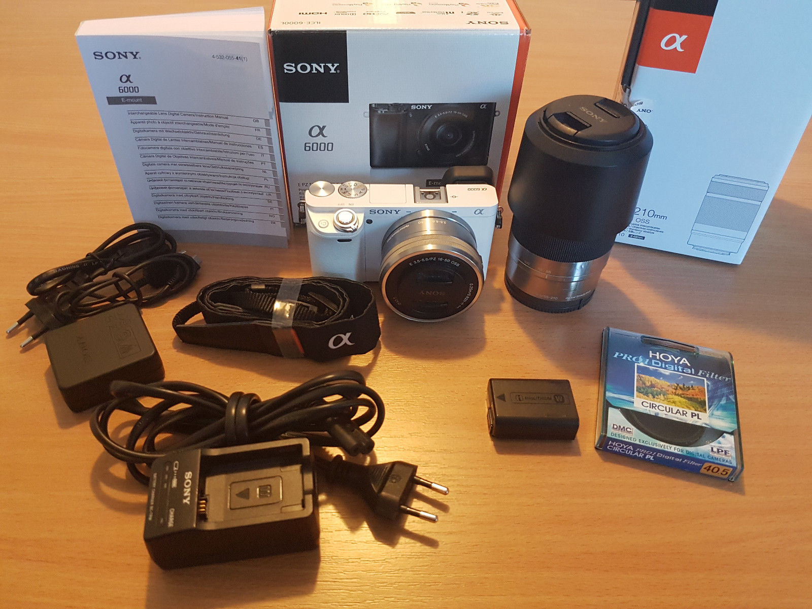 Sony Alpha 6000 24,3 MP Digitalkamera - weiß (Kit mit 16-50mm & 55-210mm Obj.)