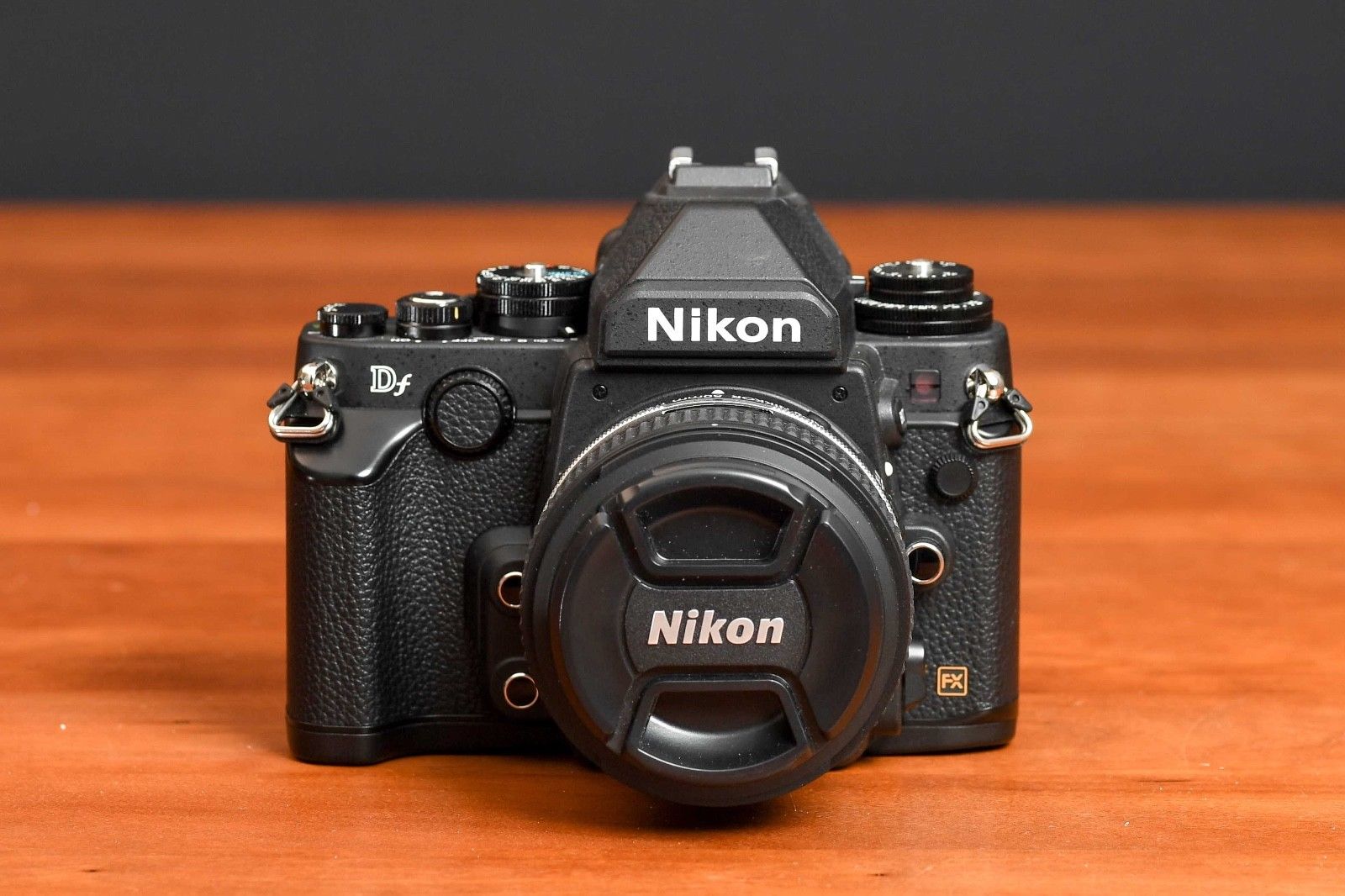 Nikon Df Kit schwarz - Digitale SLR-Kamera 16,2 MP + Nikkor 50/1,8 - Neuwertig!