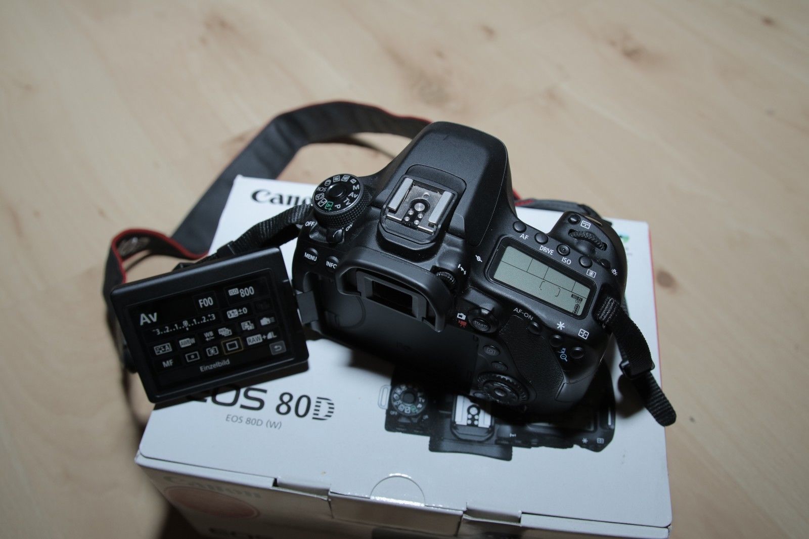 Canon EOS 80D (Body) Neuwertig mit Zubehörpaket