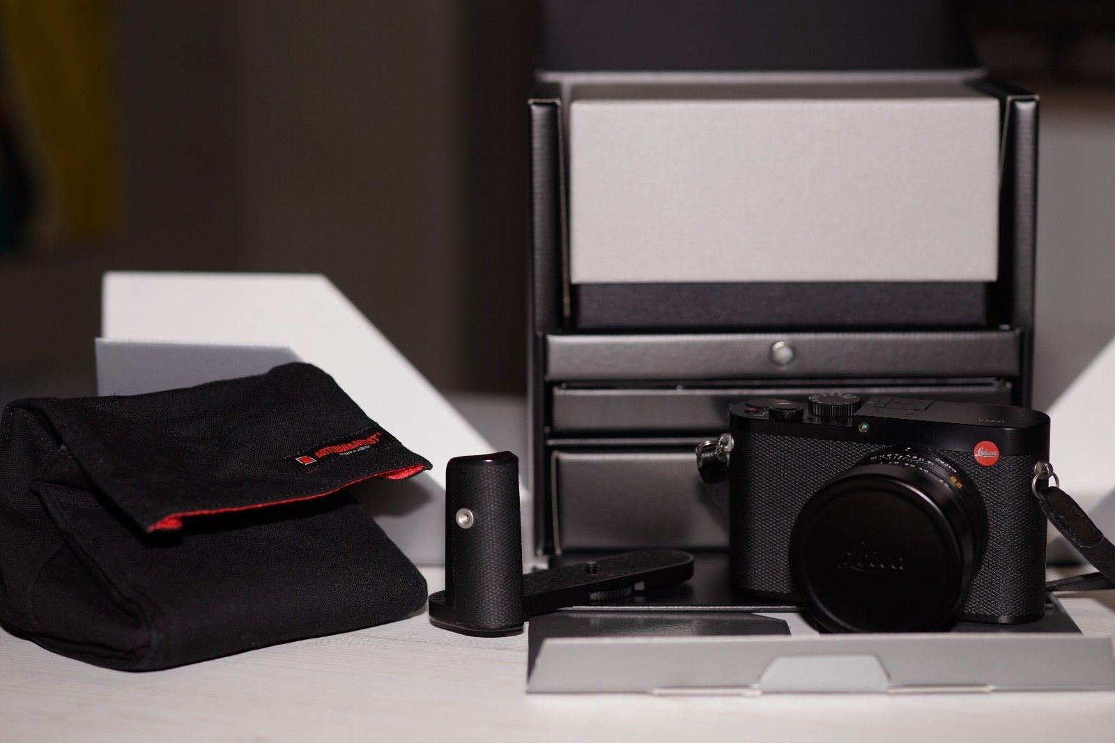 Leica Q Typ 116 - wie neu - mit Zubehörpaket und kompletter original Verpackung