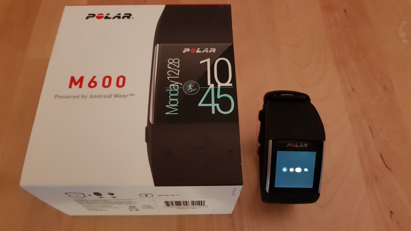 Polar M600 GPS Pulsuhr / Laufuhr / Smartwatch Android Wear 2.0 mit Rechnung OVP