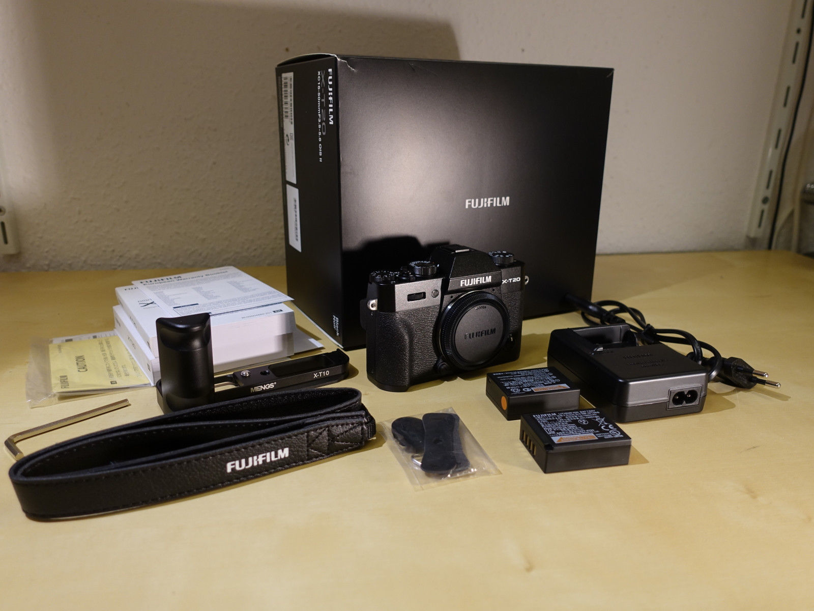Fujifilm X-T20 , mit Zubehörpaket, top Zustand vom 07.10.2017