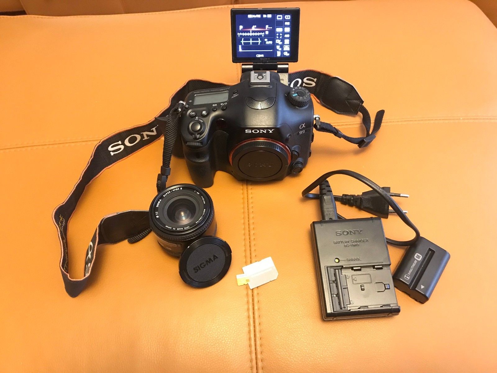 Sony Alpha A99 Vollformat Kamera Set mit Zubehörpaket (Tasche, SD, Objektiv)