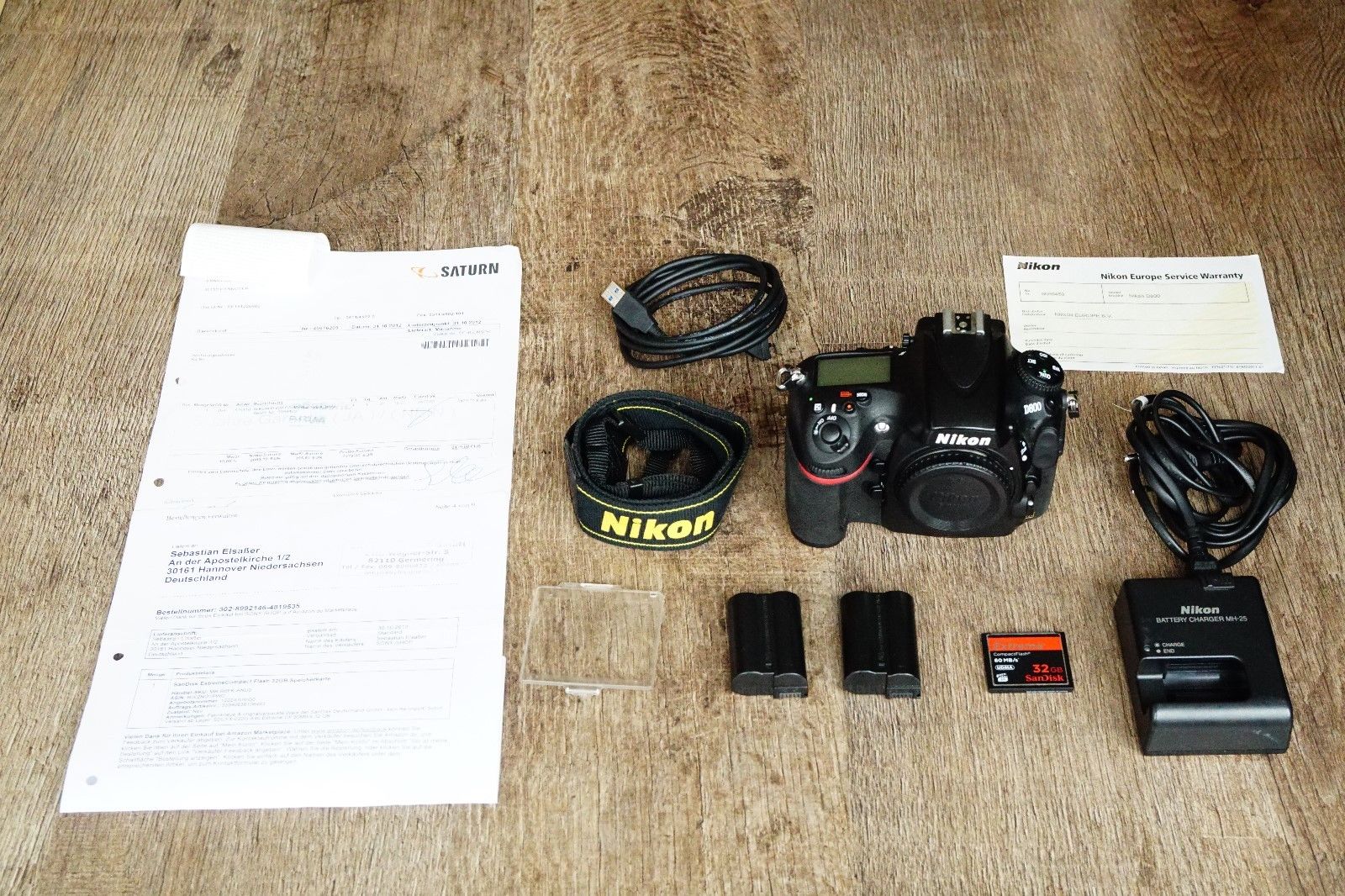Digitale Spiegelreflex Kamera Nikon D800 D 800 Gehäuse mit Zubehör-Paket