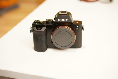 Sony A7 ILCE-7 24.3 MP SLR-Digitalkamera (Nur Gehäuse) Alpha 7 - Vollformat