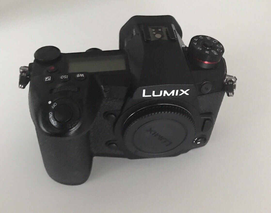 Panasonic Panasonic LUMIX DC-G9  20.3 MP Digital Camera - schwarz (Nur Gehäuse)