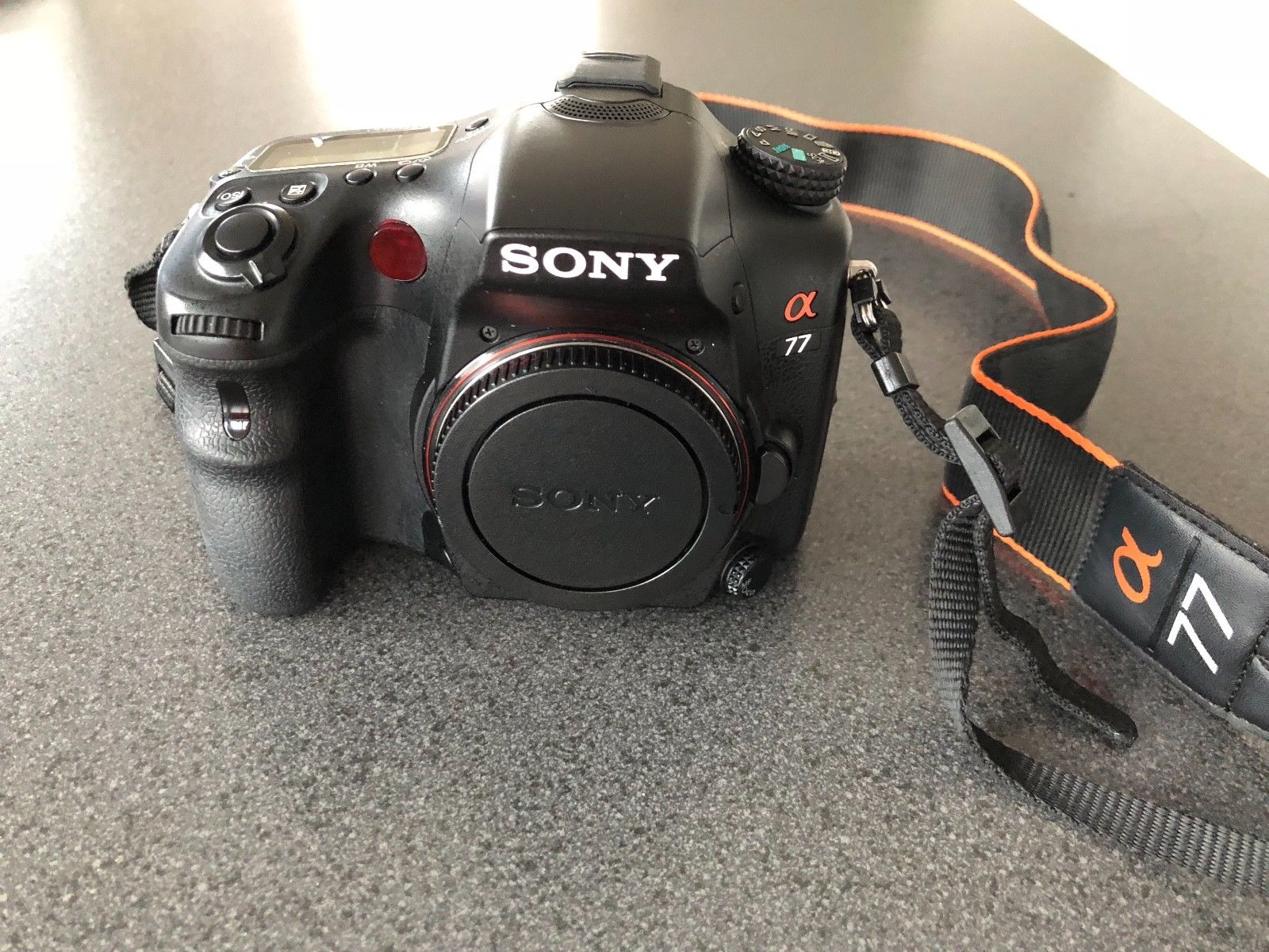 Sony Alpha SLT-A77V 24.3 MP SLR-Digitalkamera - Schwarz (Nur Gehäuse)