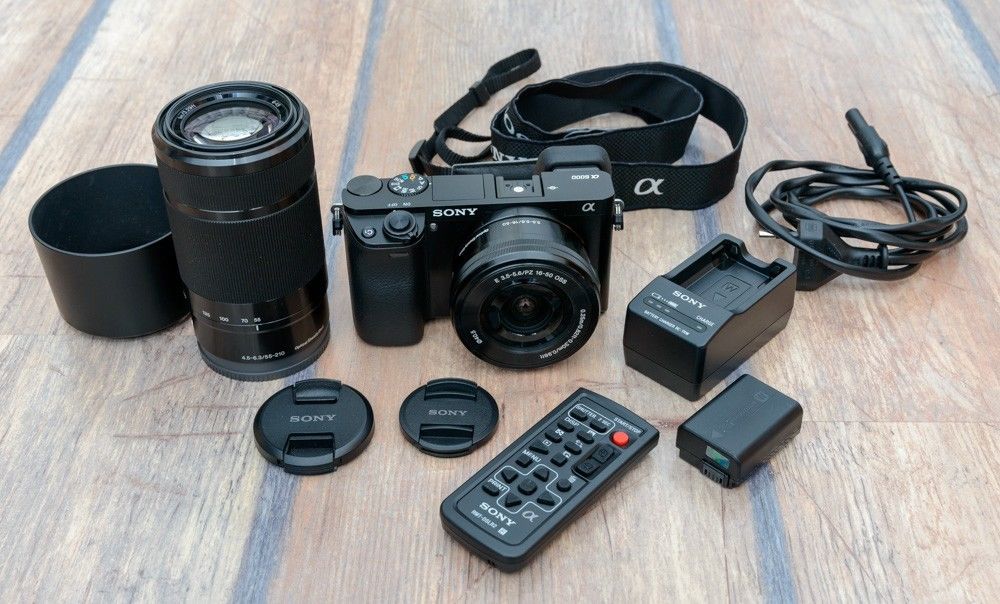 Sony Alpha ILCE-6000Y 24.3 MP APS-C-Sensor Kit schwarz 16-50mm + E55-210 mm)