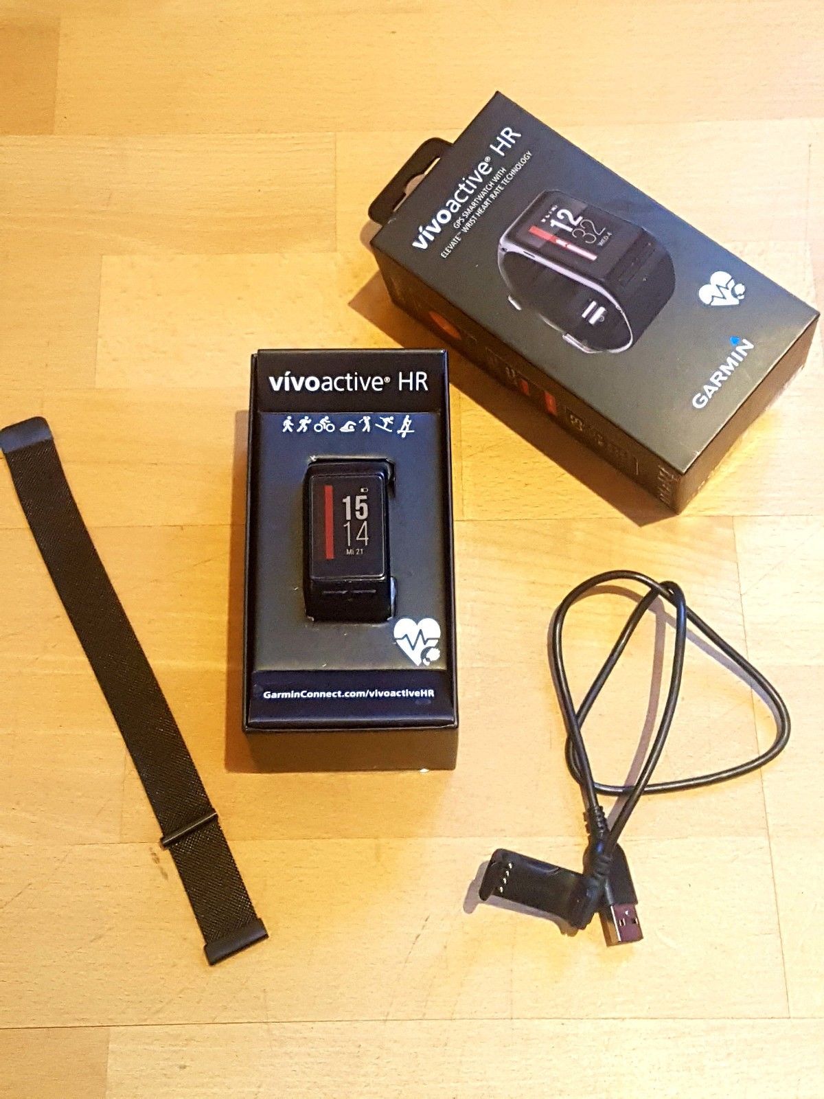 Garmin vivoactive HR GPS Smartwatch - OVP + zusätzliches Armband 