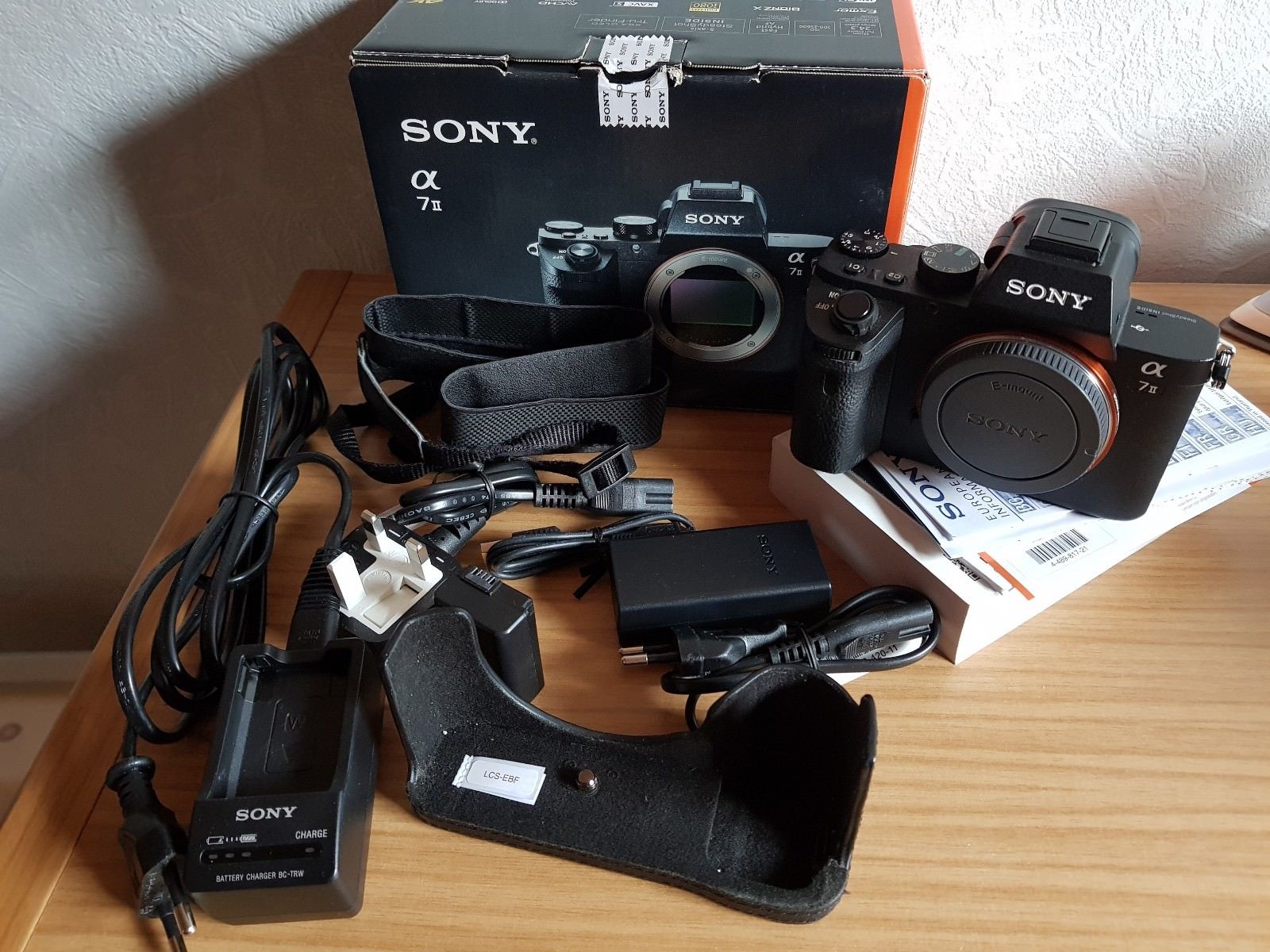 Sony Alpha ILCE-7M2 24.3 MP Digitalkamera  Sony a7II ILCE 7M2