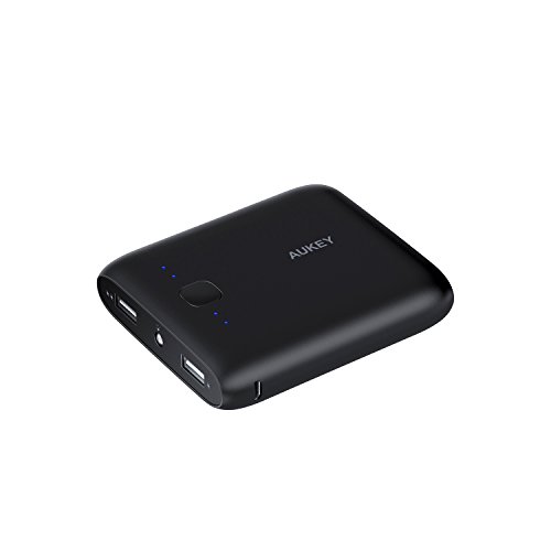 AUKEY Powerbank 10000mAh Dual Ausgänge 5V 3,1A für iPhone, Samsung, iPad, mit 20cm Micro-USB Ladekabel