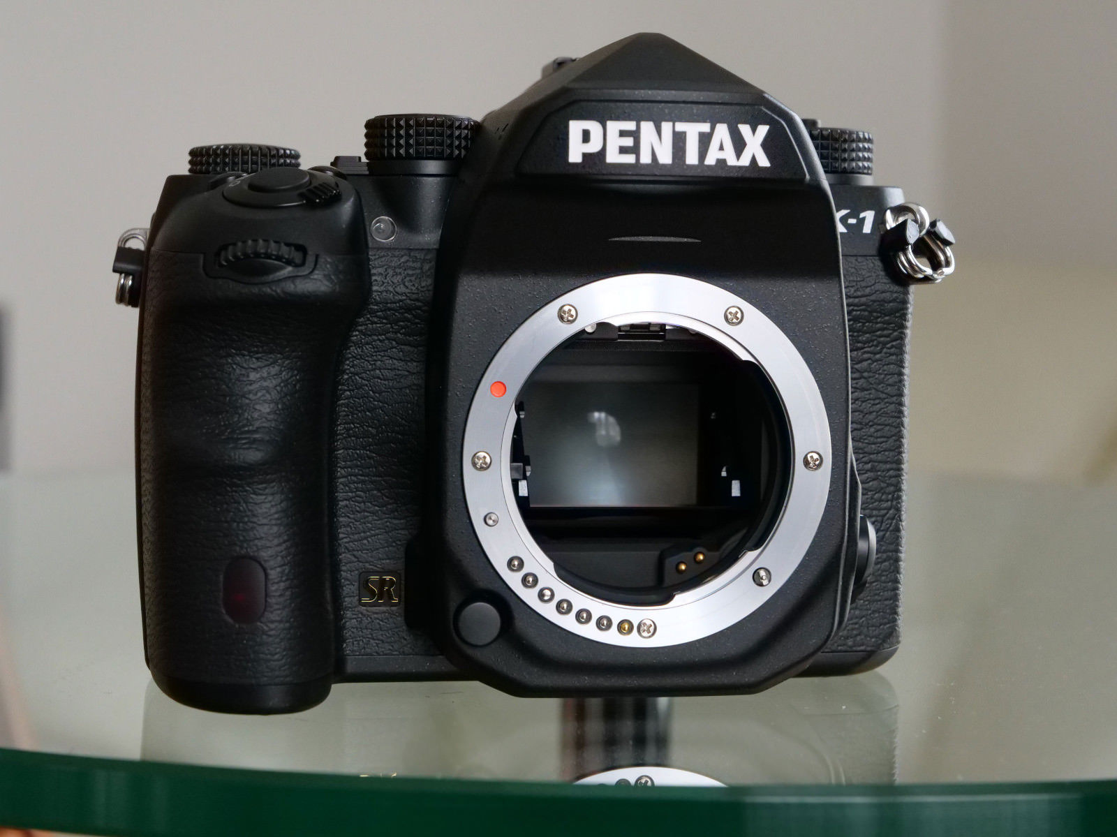 Pentax K-1 Kamera-Body mit nur ca. 800 Auslösungen – wie NEU!