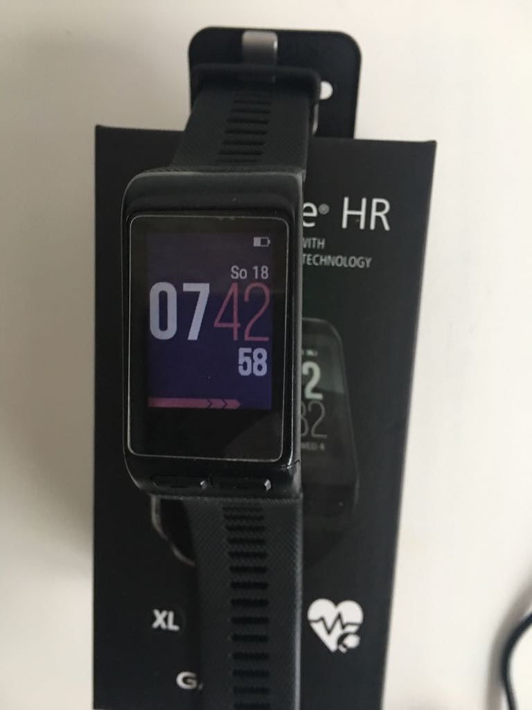 Garmin vívoactive HR Sport GPS-Smartwatch (integrierte Herzfrequenzmessun)xl