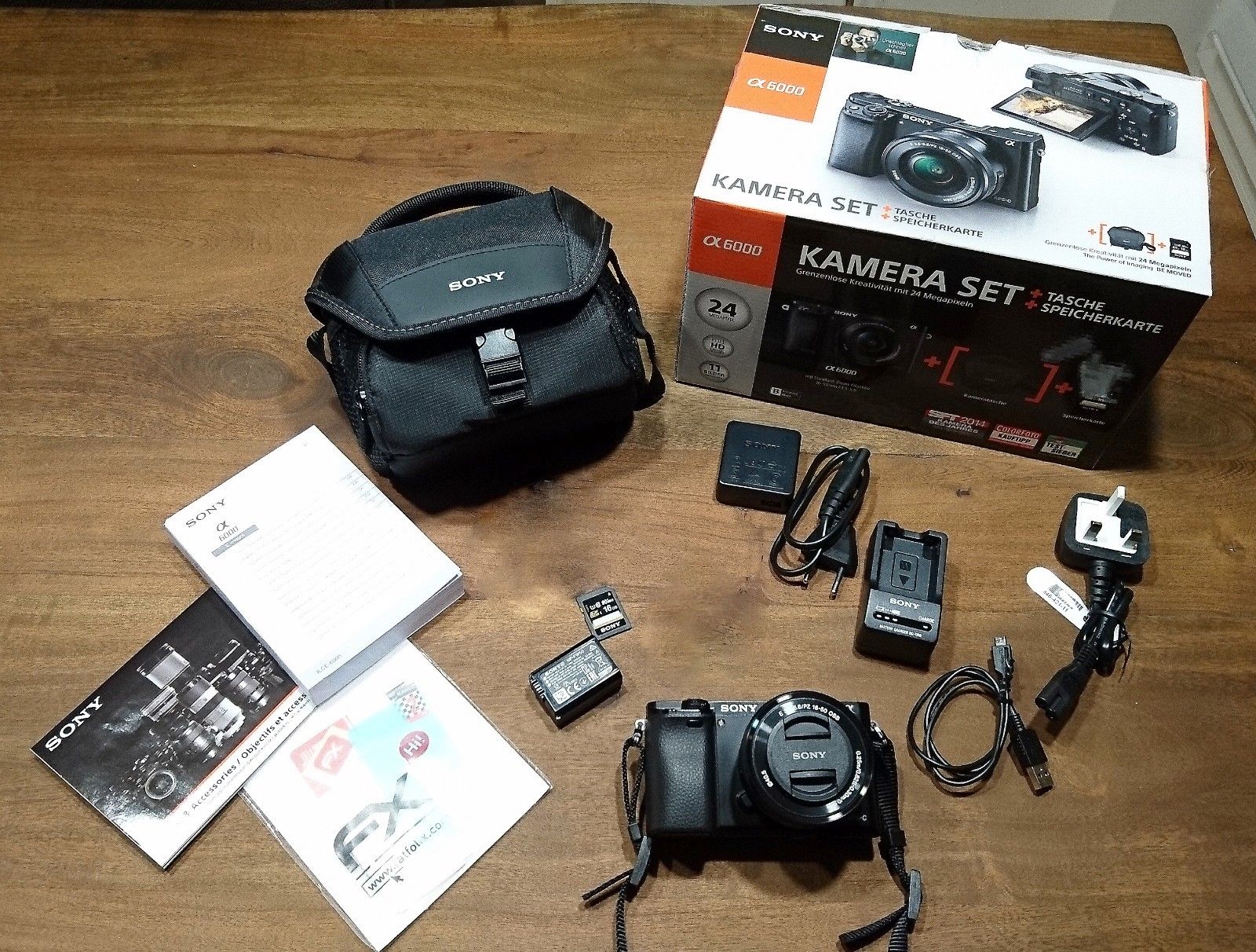 Sony Alpha ILCE-6000L 24.3 MP SLR-Digitalkamera (Kit) + Zusatz!!!
