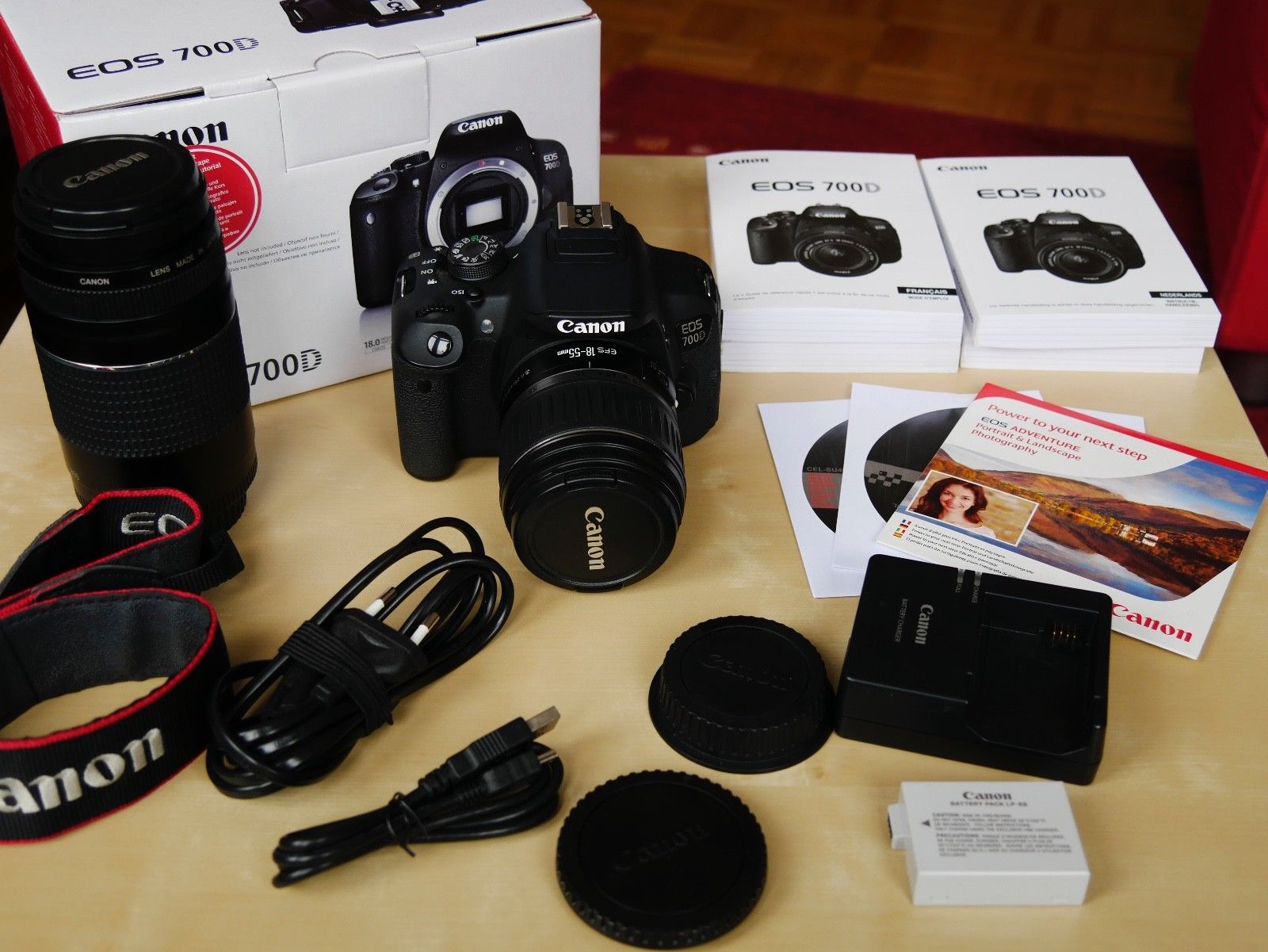 Canon EOS 700D 18.0 MP Digitalkamera mit zwei Objektiven, 1A Zustand