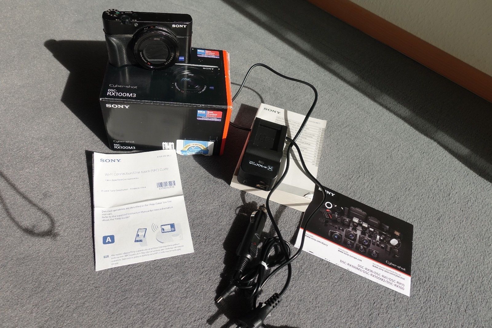 Sony Cyber-shot DSC-RX100M3 20.1 MP Digitalkamera - Schwarz- gebraucht