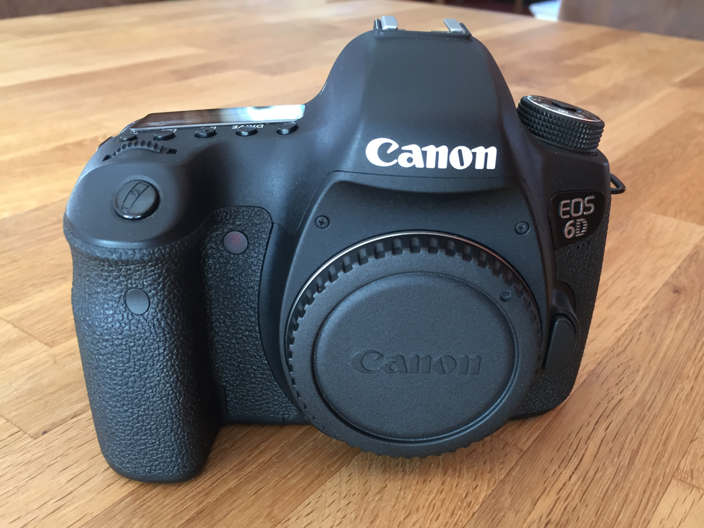 Canon EOS 6D 20.2 MP SLR- Digitalkamera - Nur Body - Sehr guter Zustand!