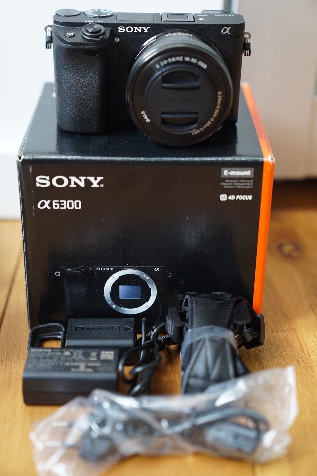 Sony ILCE-6300 / Alpha 6300 mit SONY 16-50 mm Objektiv A6300 wie neu