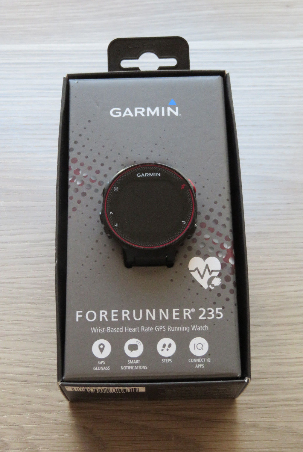 Garmin Forerunner 235 WHR, GPS Laufuhr, inkl. USB Ladeklemme