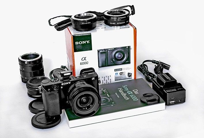 Sony a 6000 24.3 MP / schwarz (Kit m/ E PZ...