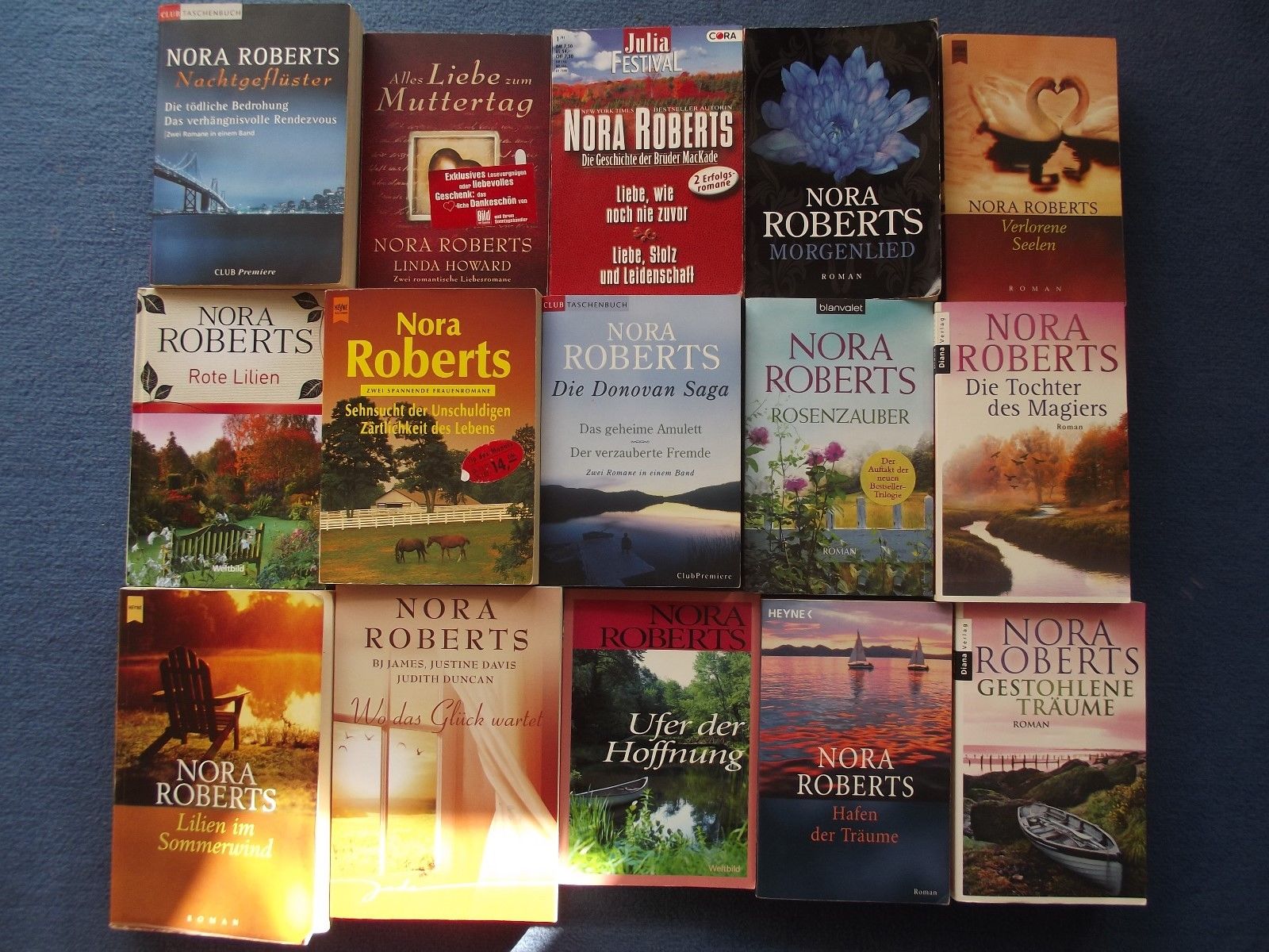 Top Bücherpaket 15 Bücher von Nora Roberts