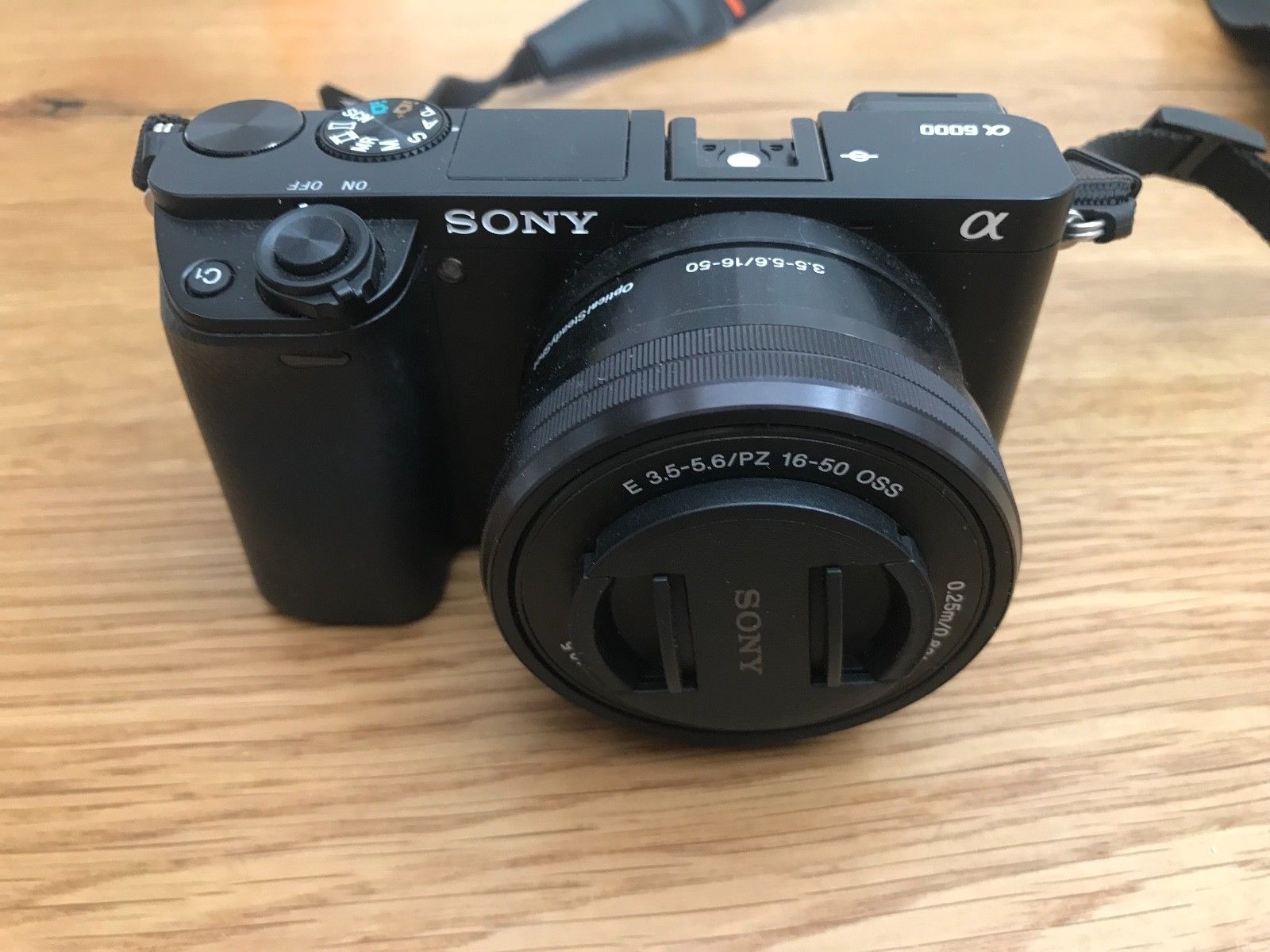 Sony Alpha ILCE-6000L 24.3 MP SLR-Digitalkamera - Schwarz (Kit m/ E PZ...