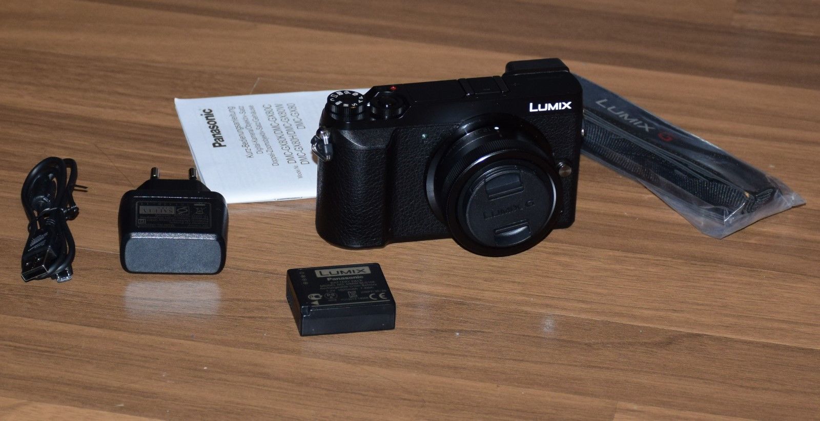 Panasonic LUMIX DMC-GX80KEG-K 16.0MP Schwarz (Kit mit 12-32mm Objektiv) GX80K