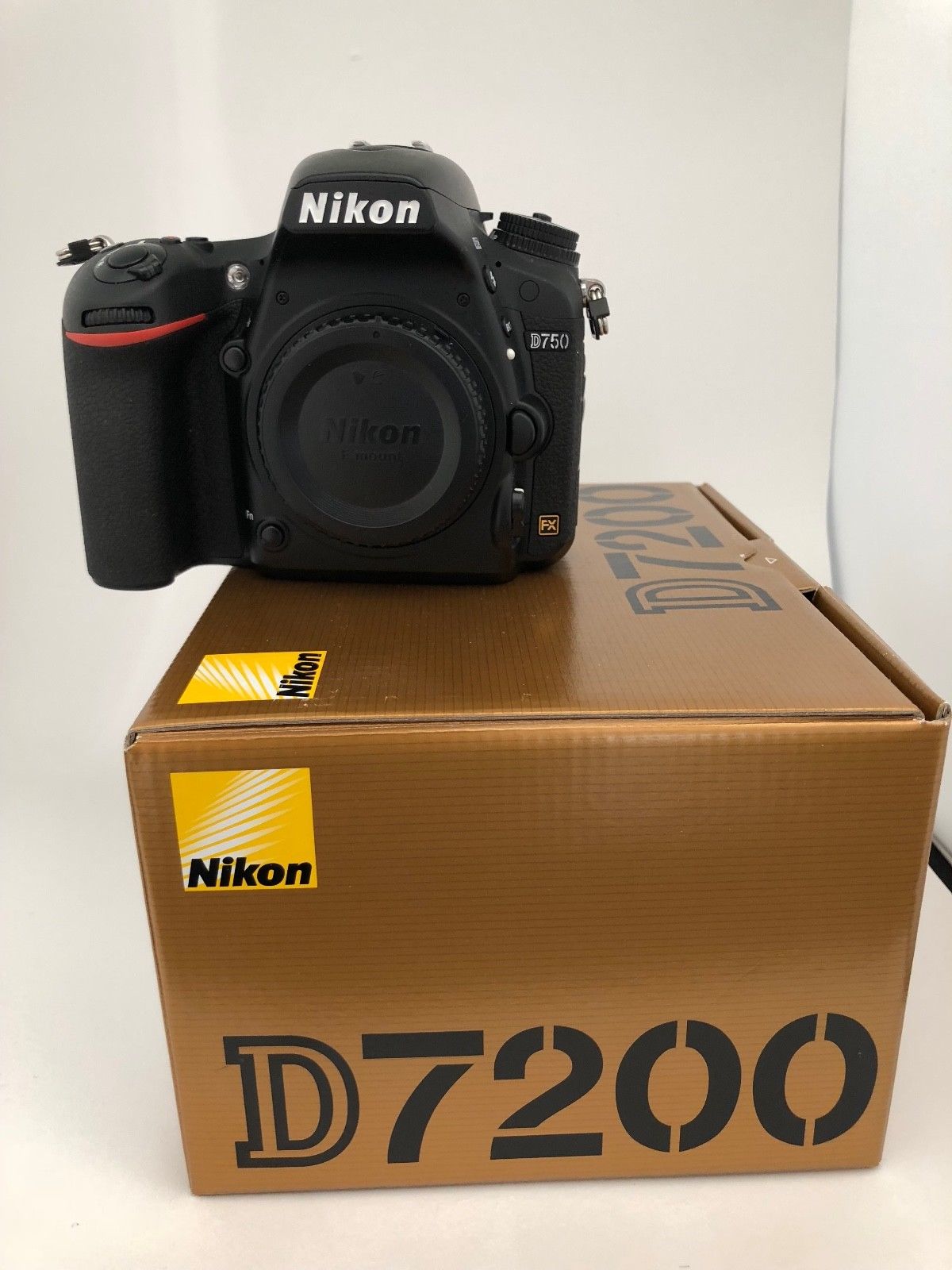 Nikon D7200 24.2 MP SLR-Digitalkamera (nur Gehäuse) - von Nikon überprüft!
