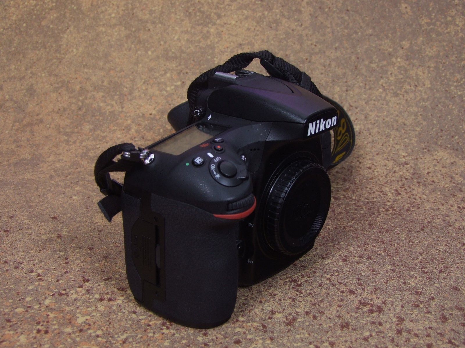 Nikon D810 Gehäuse - FX C-MOS Sensor 36,3 MP