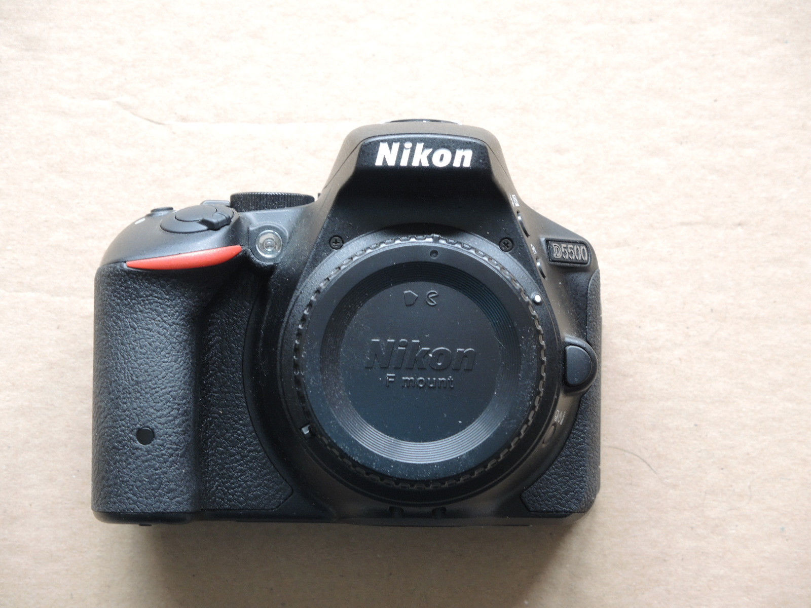 Nikon D D5500 24.2 MP SLR-Digitalkamera - Schwarz nur Gehäuse