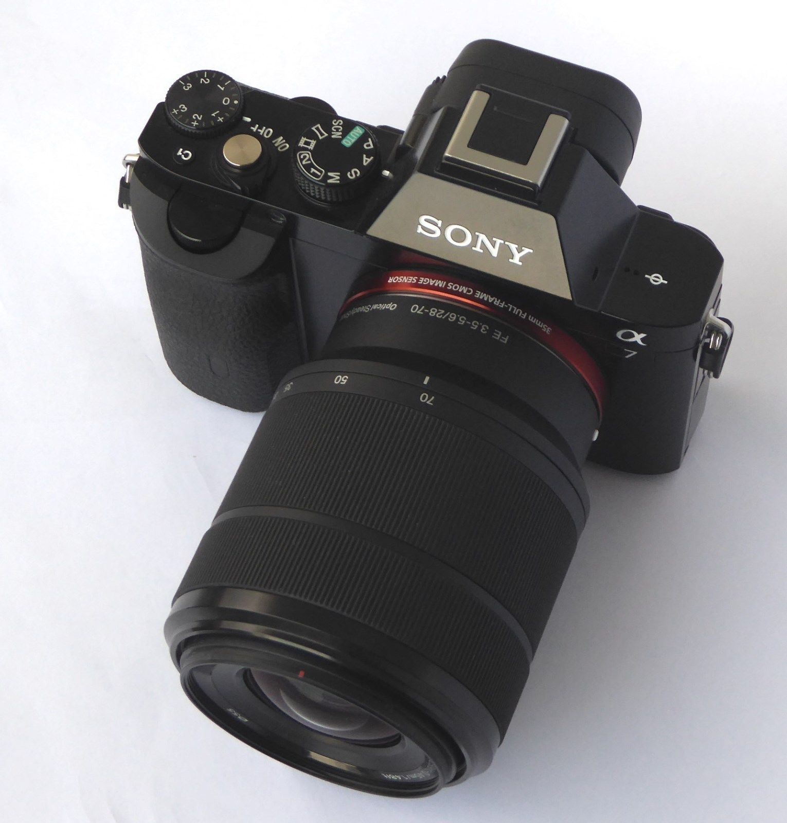 Sony Alpha ILCE-7K 24.3 MP Digitalkamera - Schwarz (Kit m/ FE 28-70mm f/3.5-5.6 