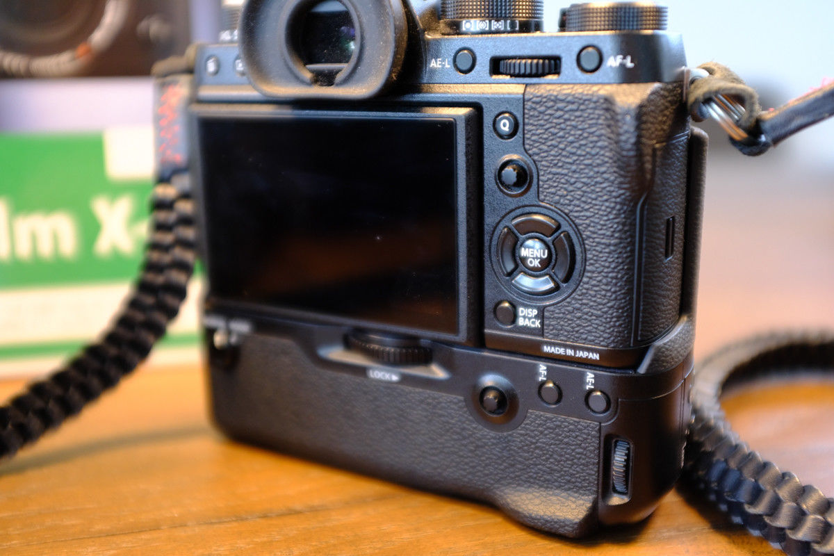 Fujifilm X series X-T2 24.3MP Digitalkamera - Schwarz (Kit mit PowerGrip)