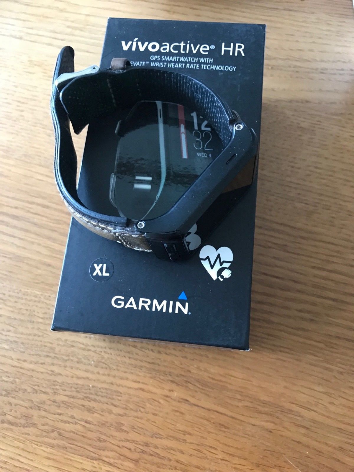 Garmin Vivoactive HR XL Sportuhr - Schwarz inkl 2 zusaetlichen Armbaendern
