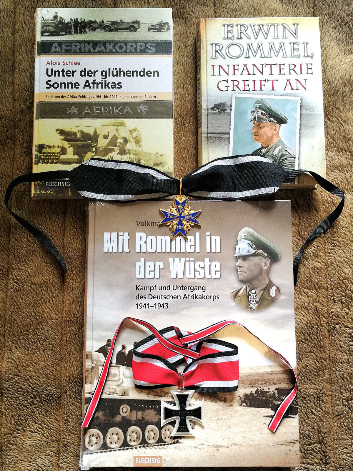 3 x Bücher Wehrmacht Afrikakorps Erwin Rommel + Ritterkreuz -  Pour le Merite