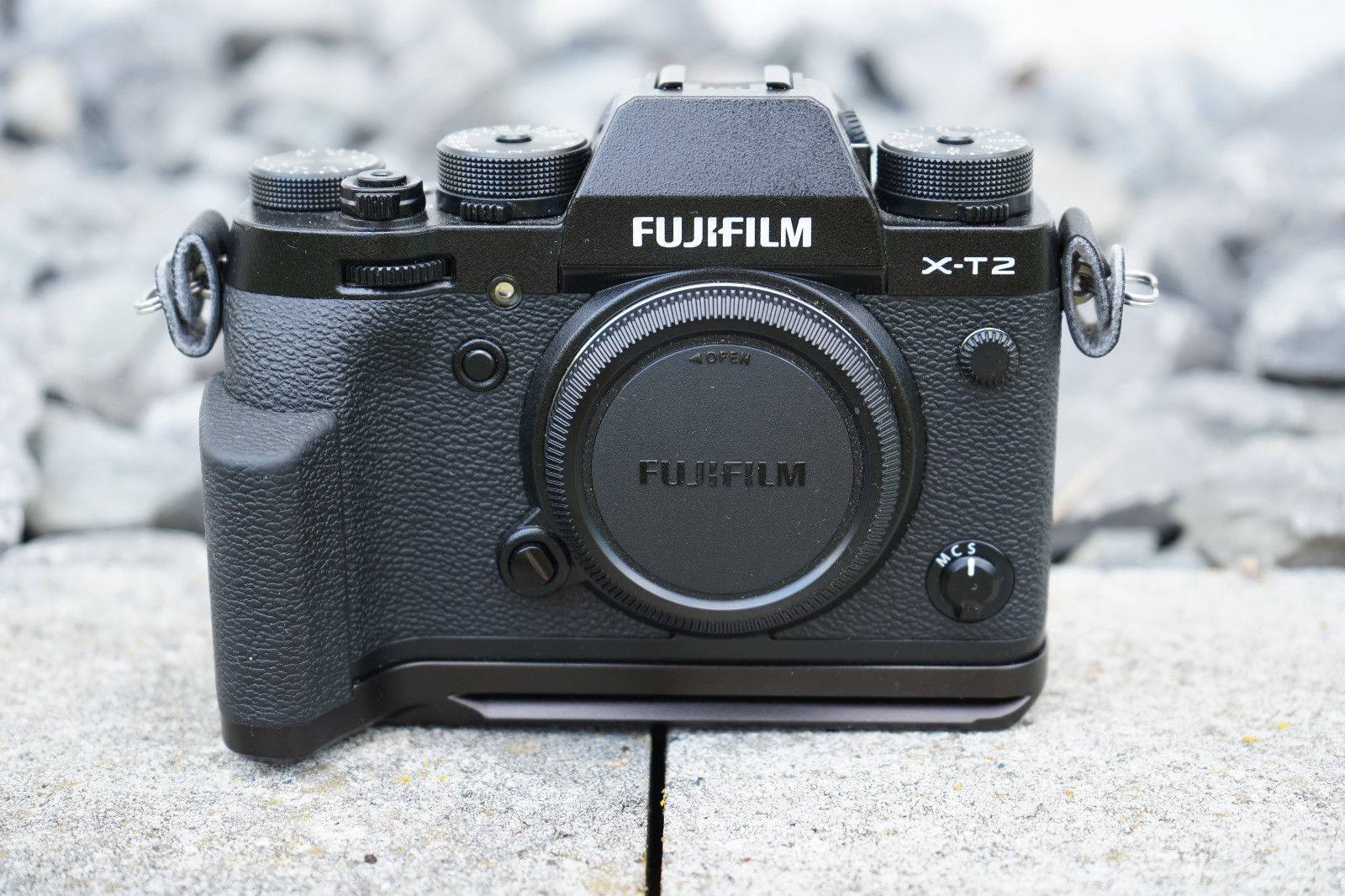 Fujifilm Fuji X-T2 Kameras Gehäuse schwarz - mit Griff MHG-XT2