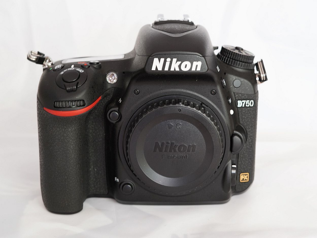 Nikon D D750 24.3 MP SLR-Digitalkamera - Schwarz (Nur Gehäuse) OVP
