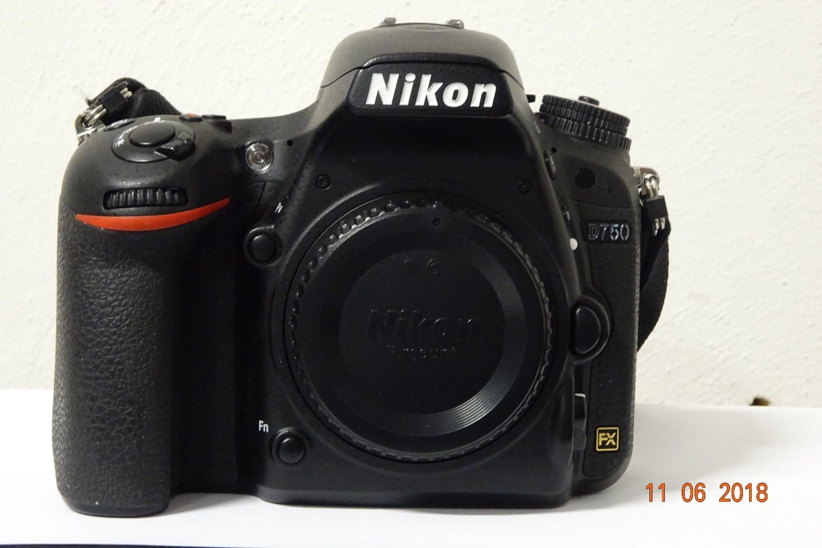 Nikon D 750 Spiegelreflex mit Originalkarton