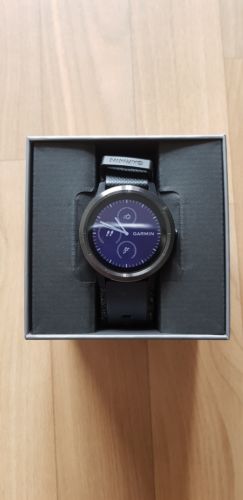 Garmin Vivoactive 3 schwarz GPS Sportuhr Smartwatch Neu